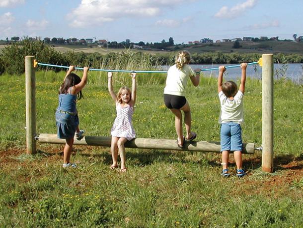 parcours aventure eco - rouleau d'equilibre defi - a partir de 3 ans